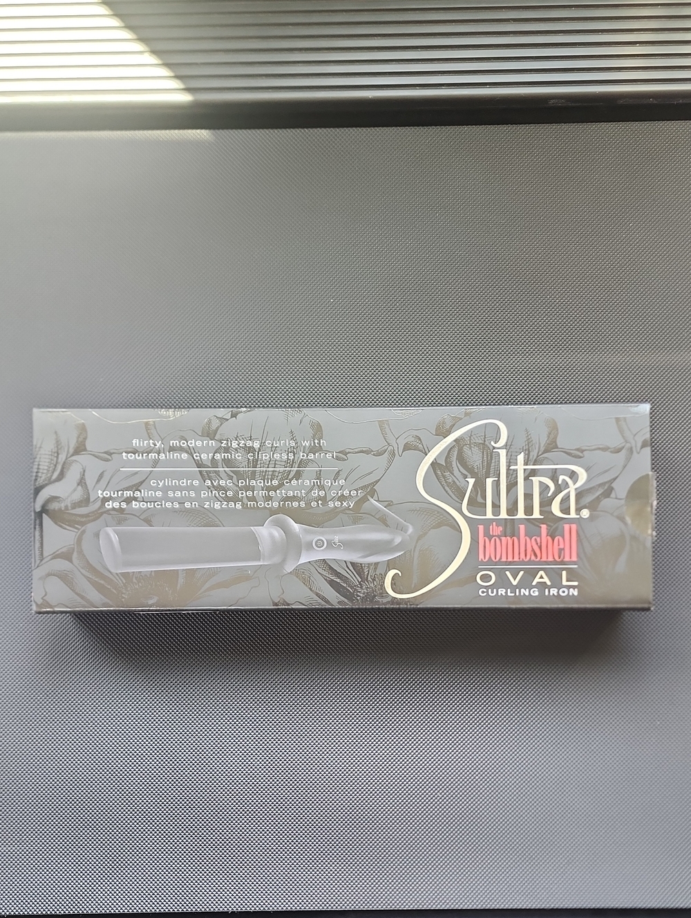 Sultra The Bombshell Oval Curling Iron - NEW